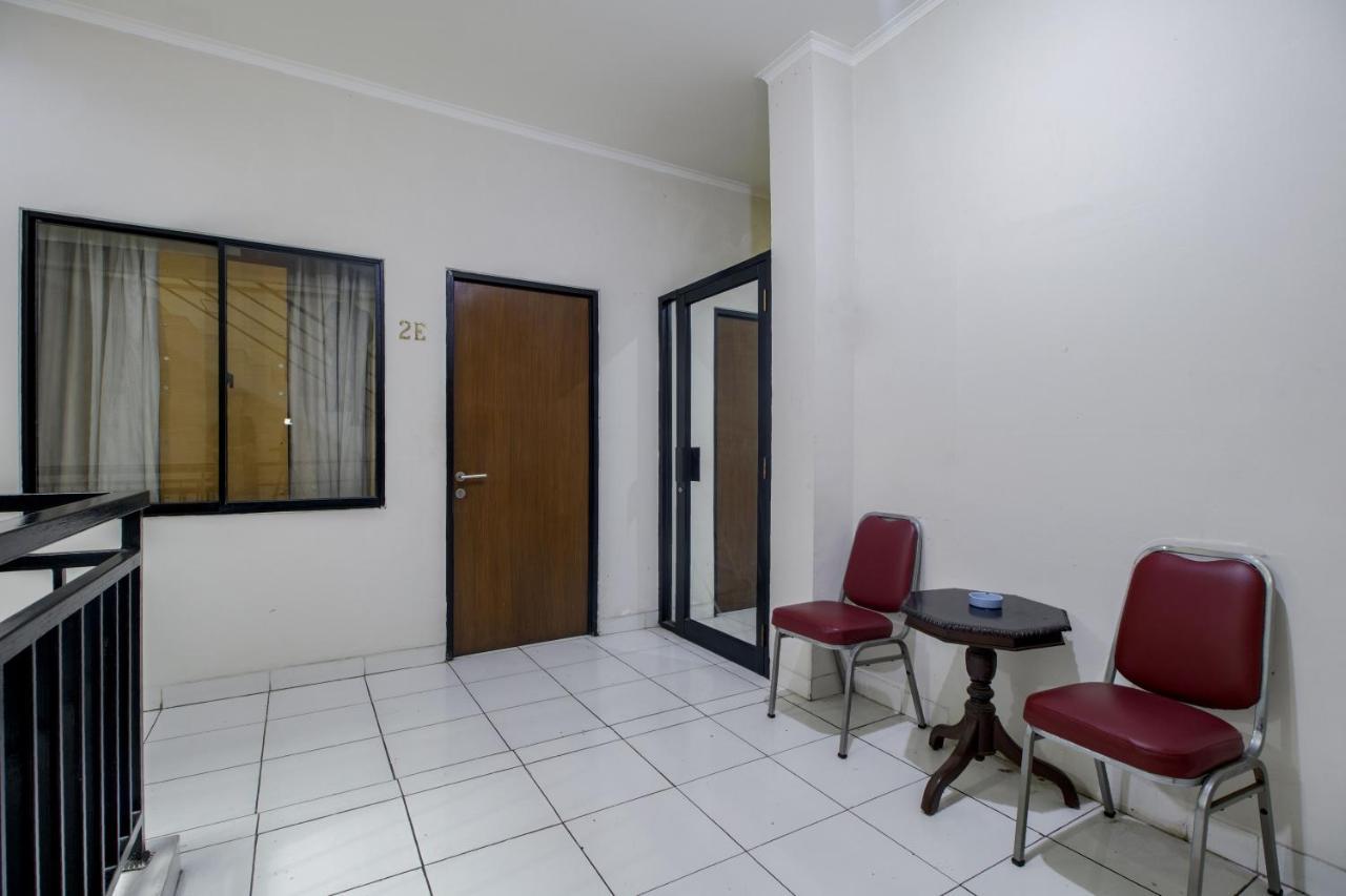 Hotel Arjuna Bekasi Exterior photo