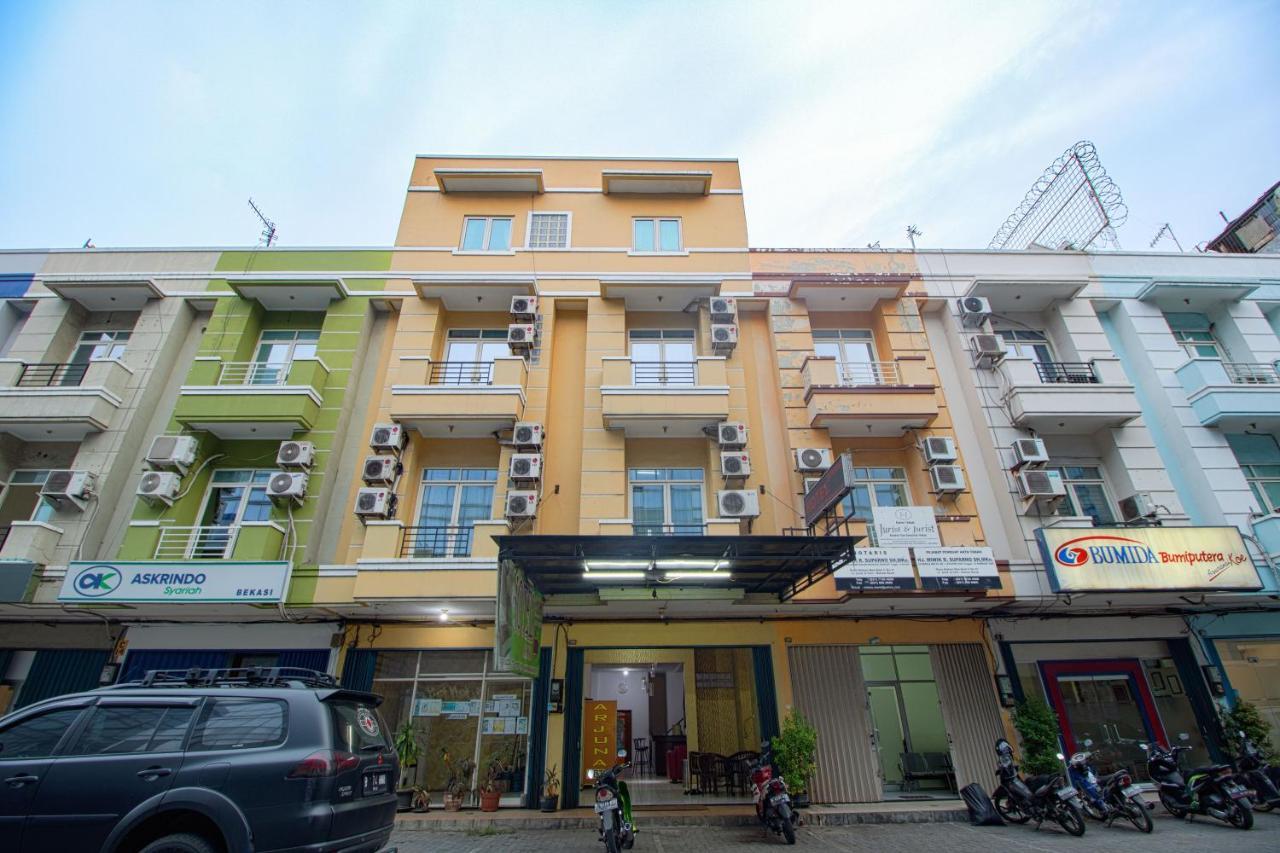 Hotel Arjuna Bekasi Exterior photo